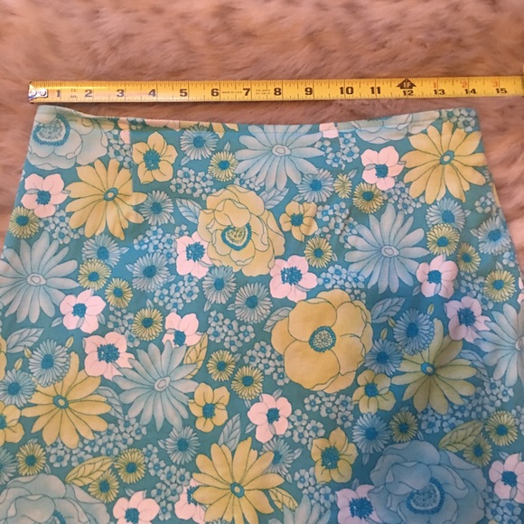La Belle-Turquoise Yellow Stretch Mini Skirt - Picture 5 of 6